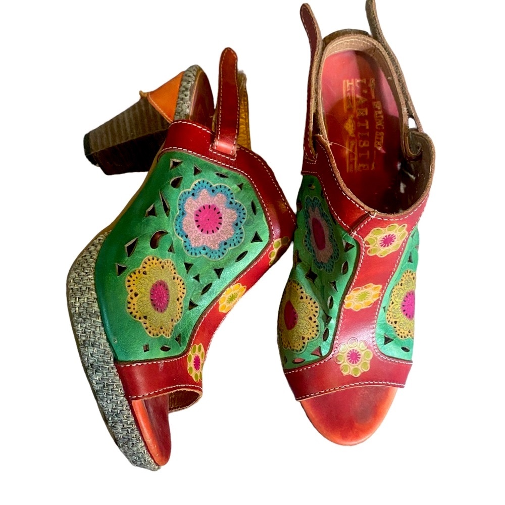 L’Artiste Open Toe Heels